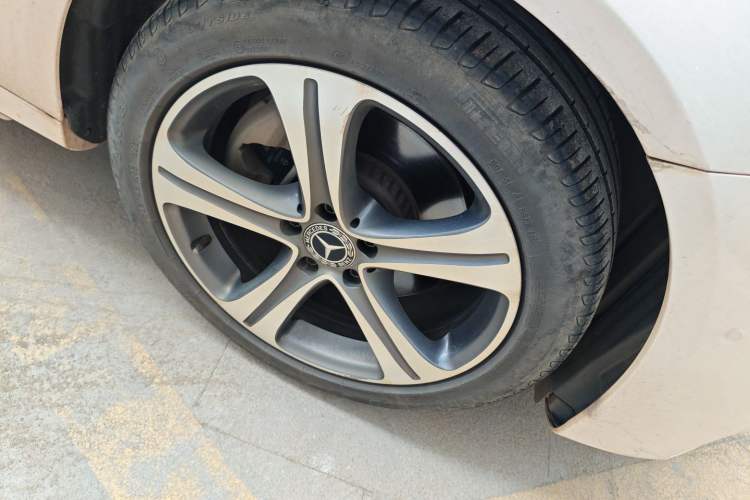 Used Mercedes-Benz E-Class 2018 Facelift E 200 L Sport Edition
