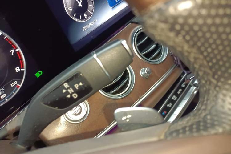 Used Mercedes-Benz E-Class 2016 E 300 L Stylish Model