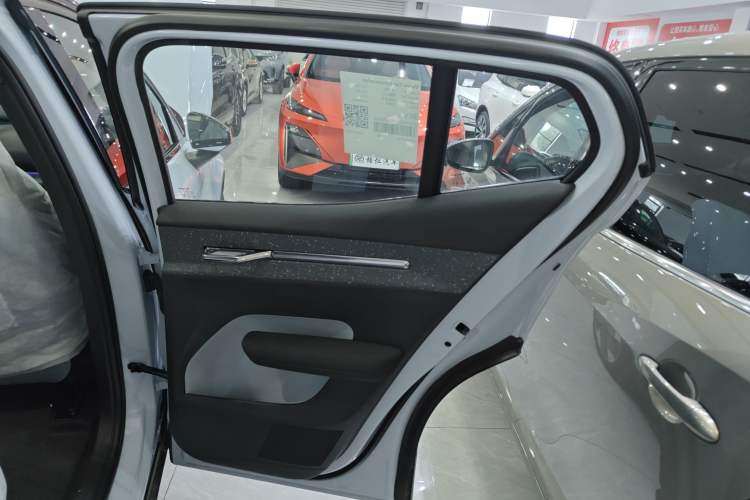 Used Volvo EX30 2025 Rear-Drive Long-Range Version Ultra
