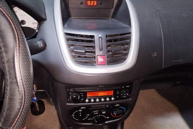 Used Peugeot 207 2011 Sedan 1.4L Manual Yule Edition