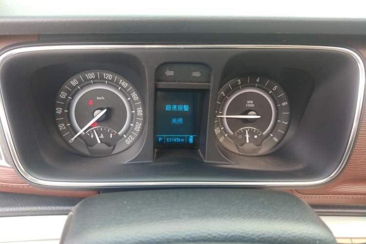 Used Buick GL8 2018 28T Luxury Model China VI Standard