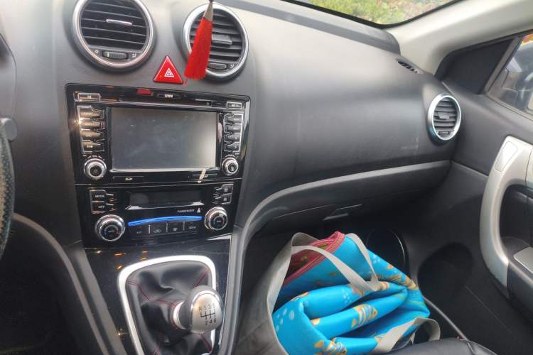 Used Haval H6 2013 Upgraded Model 1.5T Manual Two-Wheel Drive Elite Version