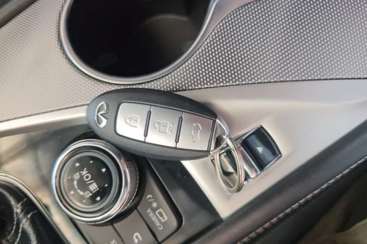 Used Infiniti Q50L 2016 2.0T Ambition Edition