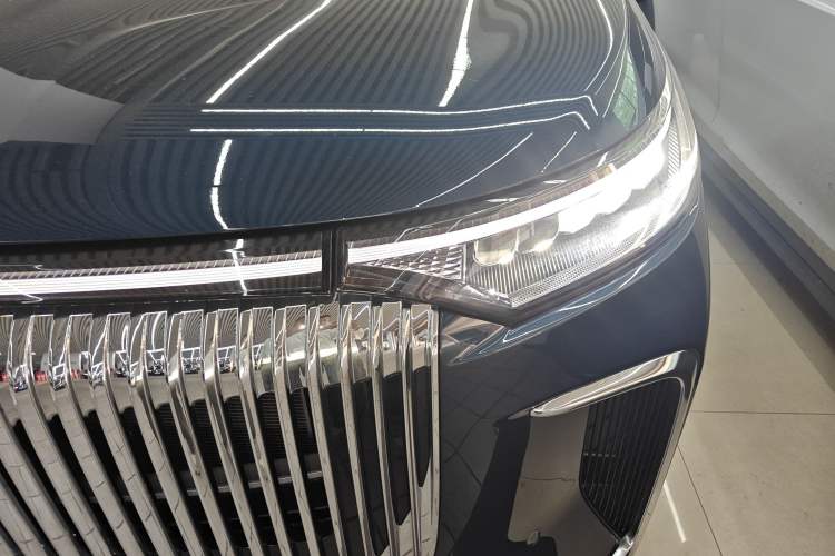 Used VOYAH Dream 2025 PHEV Four-Wheel-Drive Flagship Kunpeng Edition