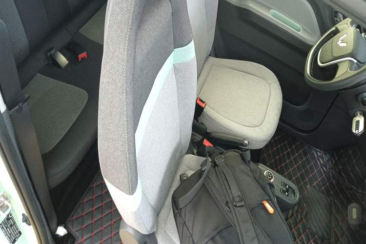 Used Wuling Hongguang MINIEV 2022 Macaron Premium Model – Lithium Iron Phosphate