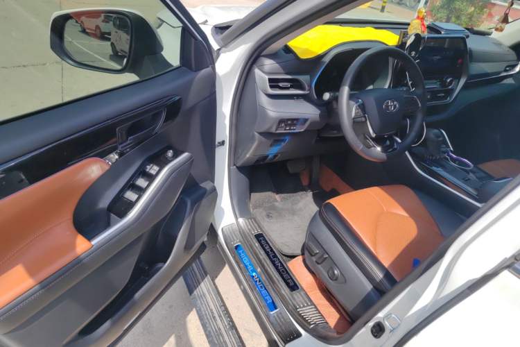 Used Toyota Highlander 2024 2.5L Smart Electric Hybrid Dual-Motor Two-Wheel-Drive Elite Edition 5 Seats