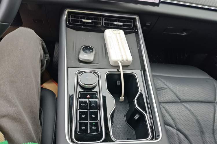 Used Chery Fengyun T9 2024 120 Long-Range Luxury Version 5 Seats Ternary Lithium