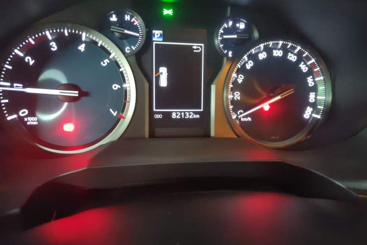 Used Toyota Prado 2018 3.5L Automatic TX-L NAVI with Rear-Mounted Spare Tire Odometer Close Up