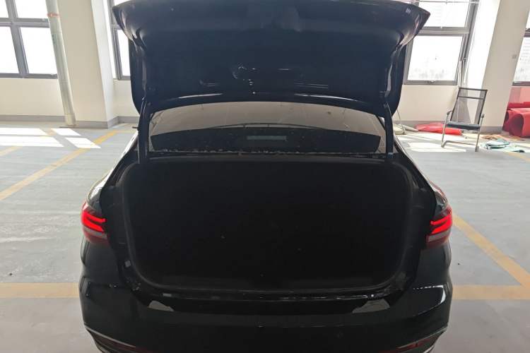 Used Volkswagen Lavida 2023 1.5L Automatic Full-Comfort Edition Trunk