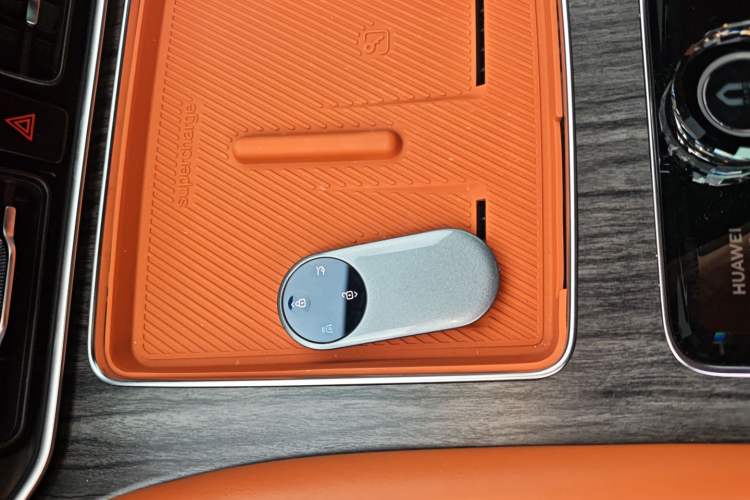 Used Hima AITO M9 2024 Range-Extended Ultra Version 42 kWh 6-Seater Model