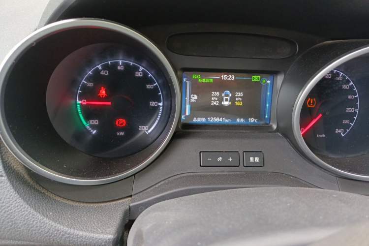 Used BYD Yuan New Energy 2018 EV360 Smart Connect Cool Edition
