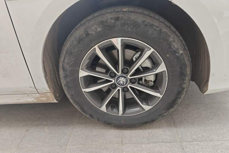 Used BYD Qin PLUS 2024 HONOR Edition DM-i 55KM Leading Model
