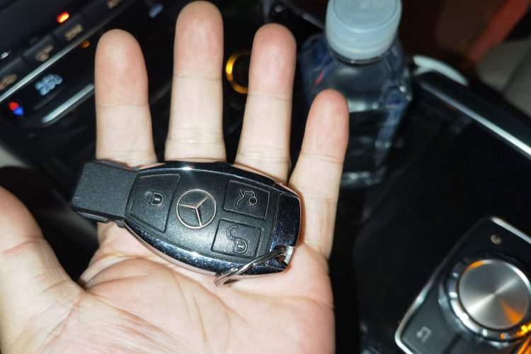 Used Mercedes-Benz E-Class 2015 E 260 L Sport & Fashion Model