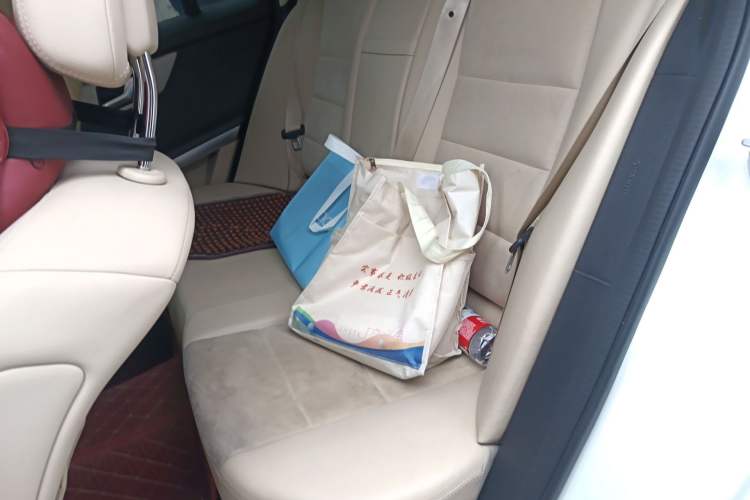 Used Mercedes-Benz GLK-Class 2015 GLK 300 4MATIC Fashion Edition Ultimate Version Left Rear Seat