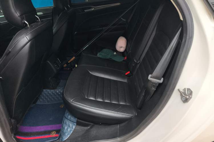 Used Ford Mondeo 2017 EcoBoost 180 Stylish Model Left Rear Seat