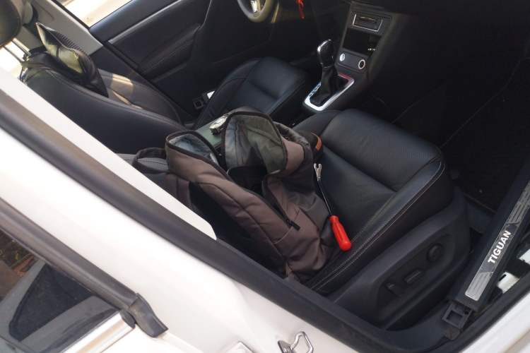 Used Volkswagen Tiguan 2016 300TSI Automatic All-Wheel Drive Luxury Edition Right Front Seat