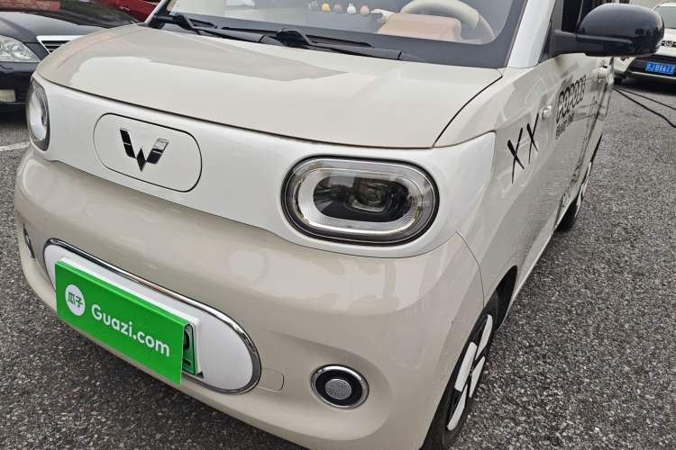 Used Wuling Hongguang MINIEV 2024 3rd Generation 215km Advanced Version
