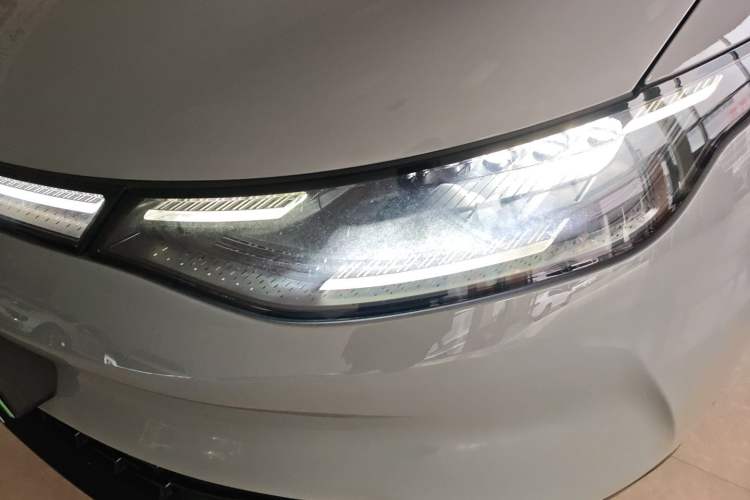 Used Leapmotor C01 2024 Pure Electric 525 Comfort Edition Left Front Headlight