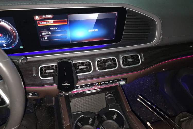 Used Mercedes-Benz GLE 2020 Restyled GLE 350 4MATIC Fashion Edition Special Version Audio And AC Panel