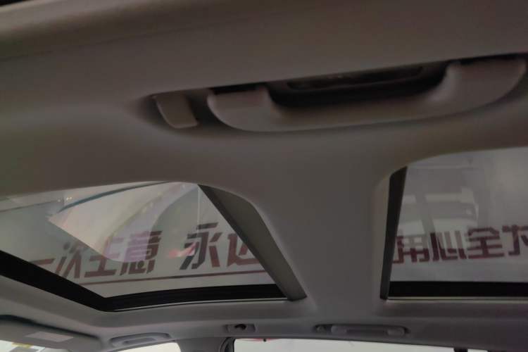 Used Mercedes-Benz R-Class 2010 R 350 L 4MATIC Grand Edition Headliner