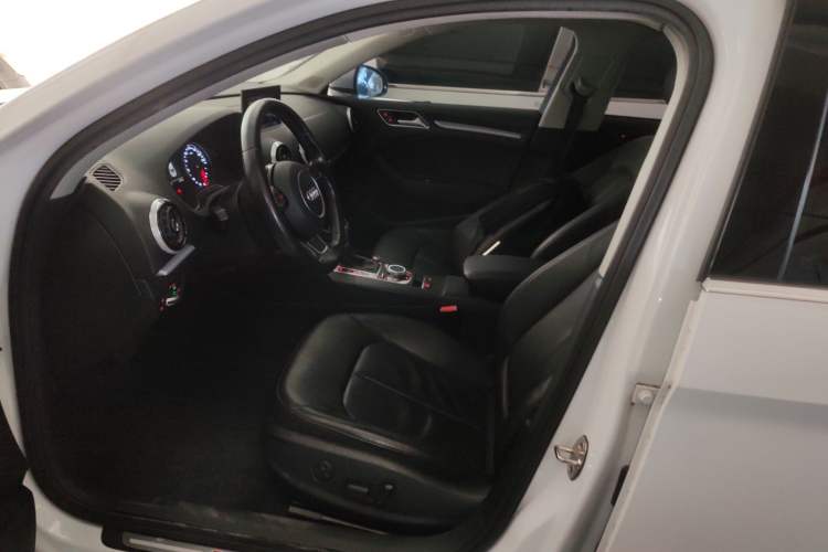 Used Audi A3 2015 Limousine 45 TFSI S line Luxury Model