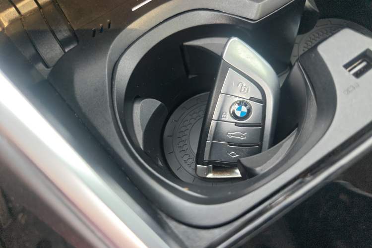 Used BMW i3 2022 eDrive 35 L Vehicle Key