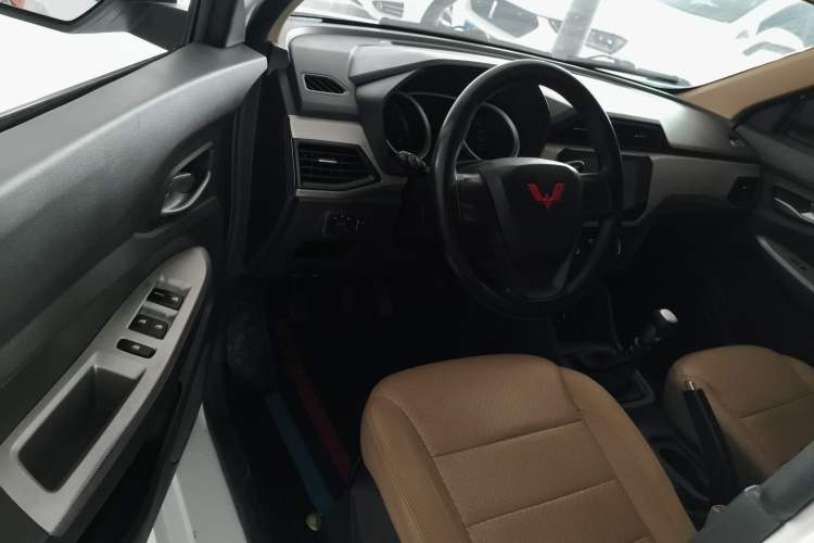 Used Wuling Hongguang 2021 1.5L S Comfort Edition LAR