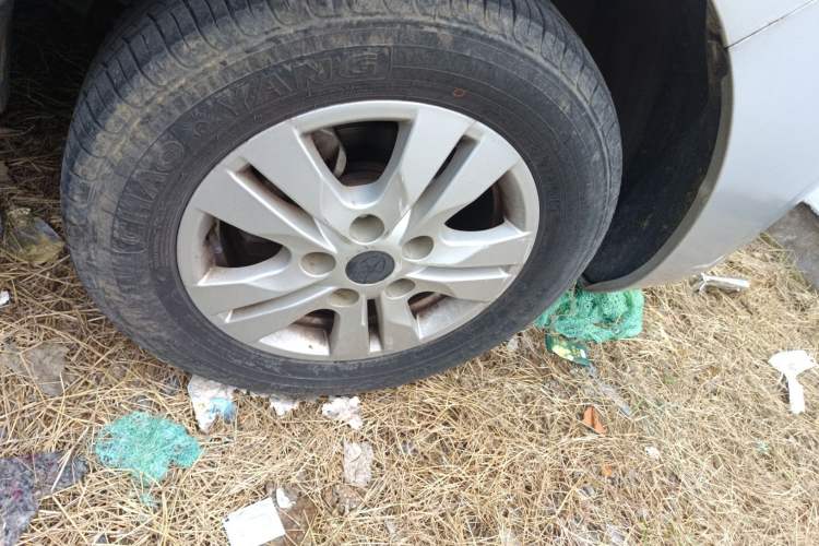 Used JAC Refine M3 2015 Maker Edition 1.6L Luxury Smart Version Right Front Wheel Hub