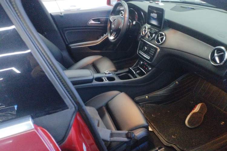 Used Mercedes-Benz CLA 2019 CLA 200 Sport Edition Right Front Seat