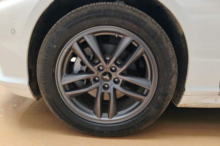 Used NETA S Shooting Brake 2024 Range-Extended 300 Standard Edition Left Front Wheel Hub