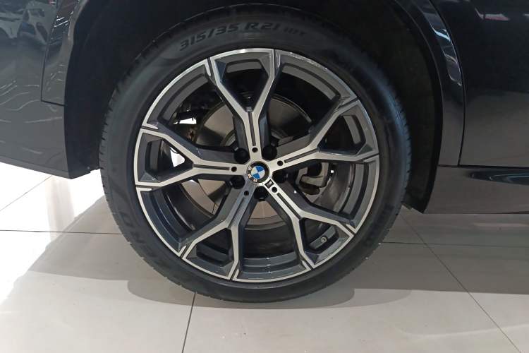 Used BMW X5 2023 xDrive 30Li Luxury M Sport Night Edition Package
