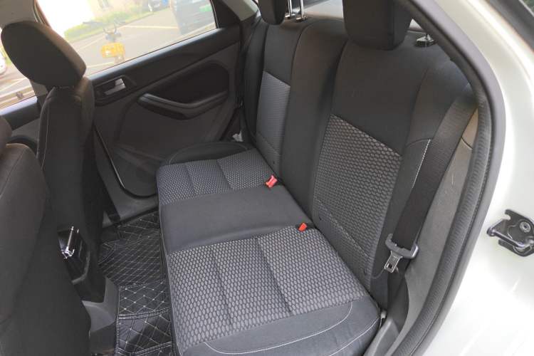 Used Ford Focus 2013 Hatchback Classic 1.8L Manual Base Model