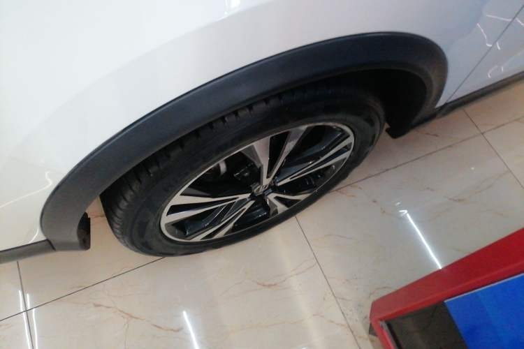 Used Nissan Qashqai 2021 2.0L CVT Luxury Edition Left Front Wheel Hub