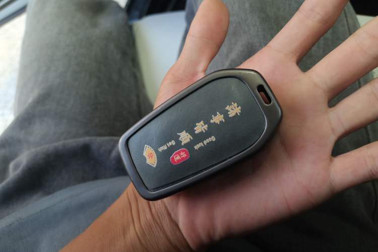 Used Geely Galaxy E8 2024 665 km Range Rear-Drive Starship Long-Range Version
