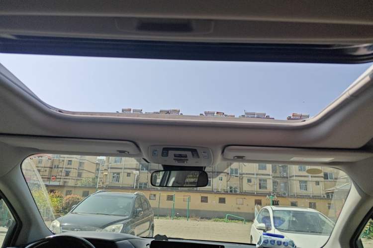 Used Toyota Granvia 2024 2.5L Hybrid Comfort Edition Headliner