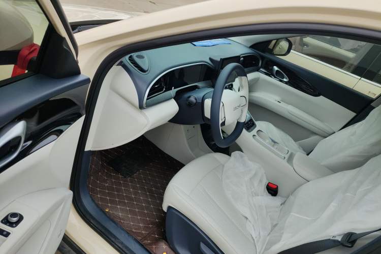 Used Geely Galaxy Geome 2026 Model 310km Youth Edition Driver Seat