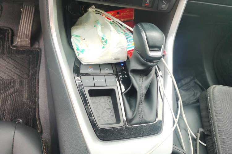 Used Toyota RAV4 2024 2.0L CVT Two-Wheel Drive Fashion Plus Edition