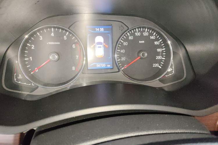 Used FAW Senya R7 2017 1.6L Automatic Smart Version