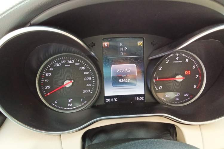 Used Mercedes-Benz C-Class 2017 Facelift C 200 L Sport Edition Instrument Cluster