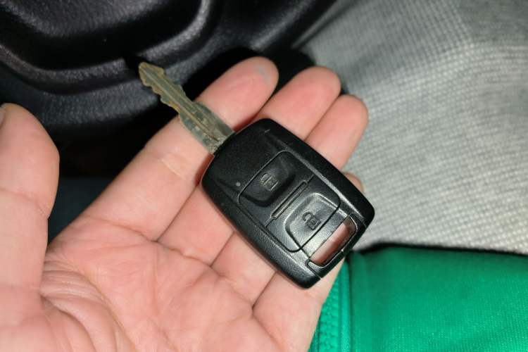 Used Wuling Hongguang V 2021 1.5L Jingqu Version LAR Vehicle Key