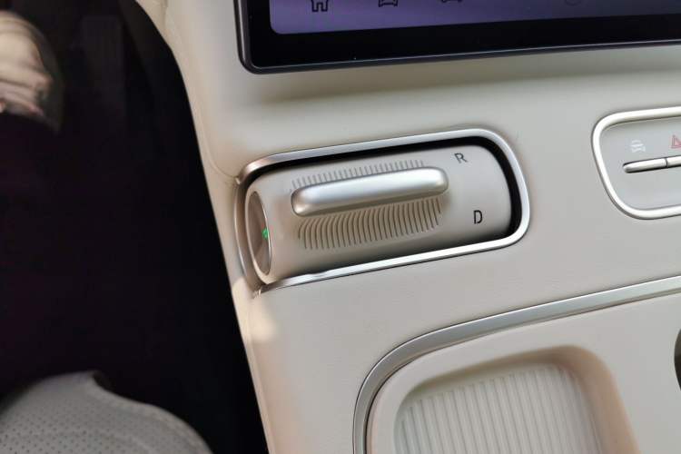 Used Nio ES6 2023 75 kWh
