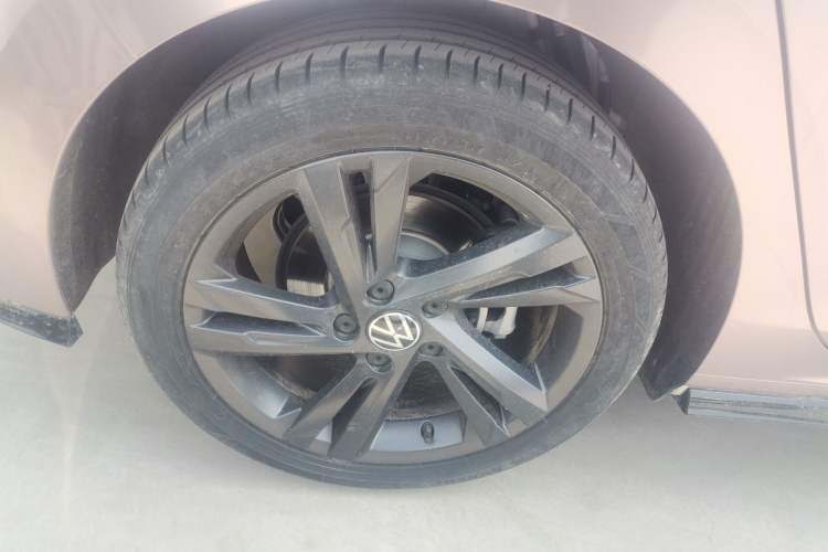 Used Volkswagen Golf 2023 Facelift 280TSI DSG R-Line Lite
