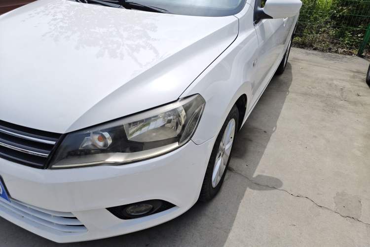 Used Volkswagen Jetta 2015 1.6L Automatic Comfort Model Left Front Headlight