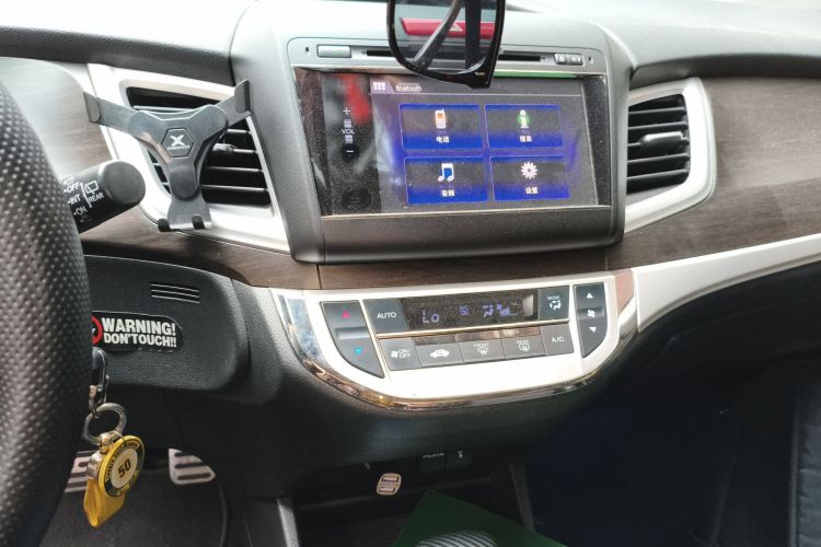 Used Honda Jade 2013 1.8L automatic Comfort version 5 seats