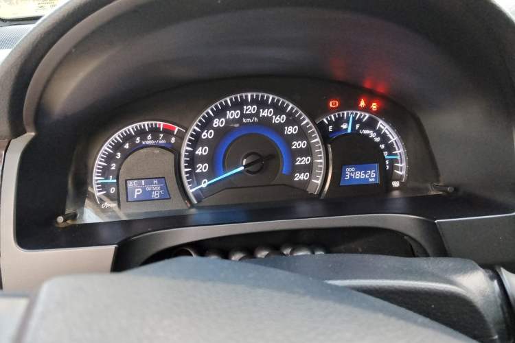 Used Toyota Camry 2016 2.0G 10th Anniversary Leading Edition
