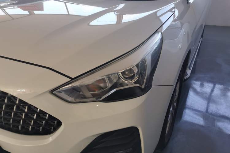 Used Haval M6 2019 1.5T Manual Two-Wheel Drive Elite Version China VI Standard
