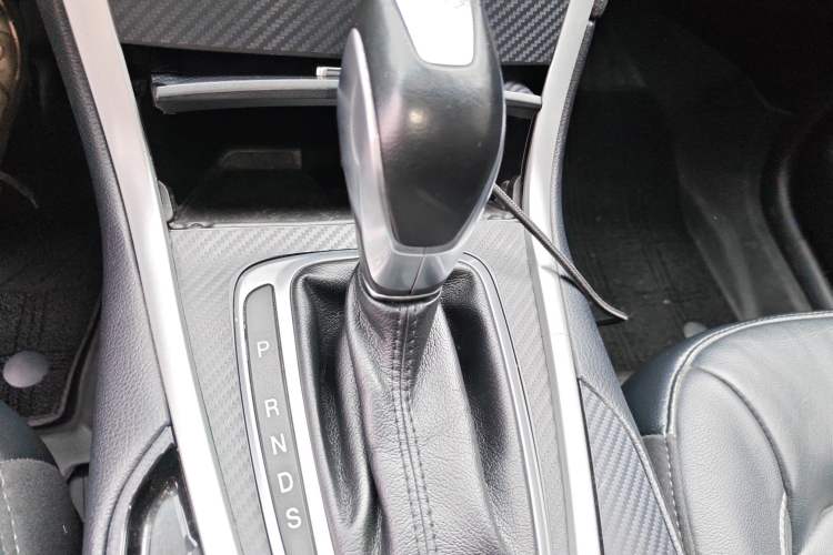 Used Ford Edge 2017 EcoBoost 245 Two-Drive Platinum Edition 5 Seats