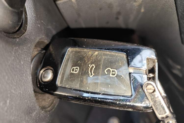 Used Volkswagen Golf 2017 230TSI Automatic Comfort Edition – Celebrating Milestone of One Million Units
