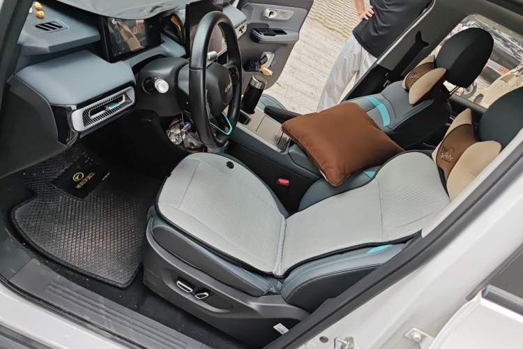 Used AION Y 2023 Plus 510 Smart Edition