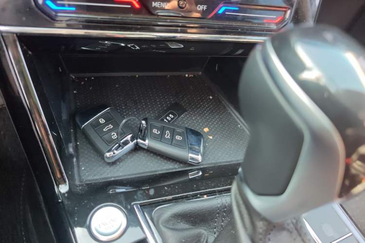 Used Volkswagen Passat 2024 330TSI Starry Elite Edition Vehicle Key